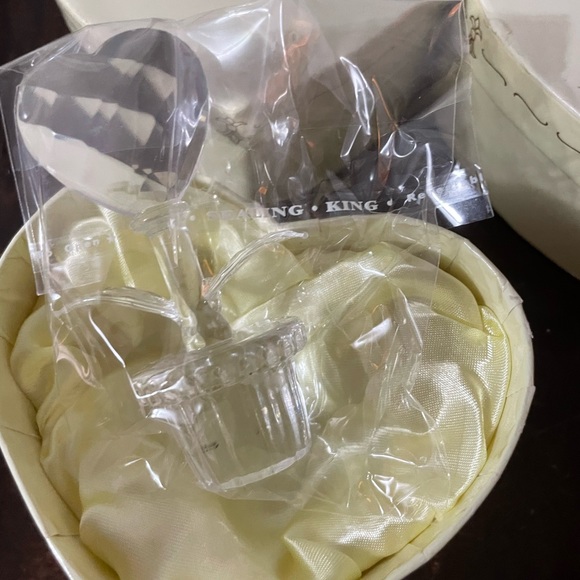 Set of 24 Crystal Heart Flower Pot Favor - Picture 2 of 6